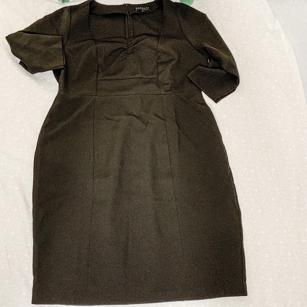 Little black dress- sweetheart neck